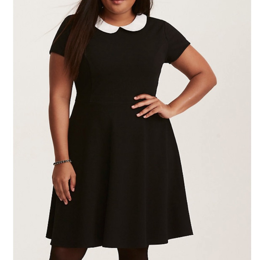 Torrid Wednesday Addams Textured Skater Dress sz 3